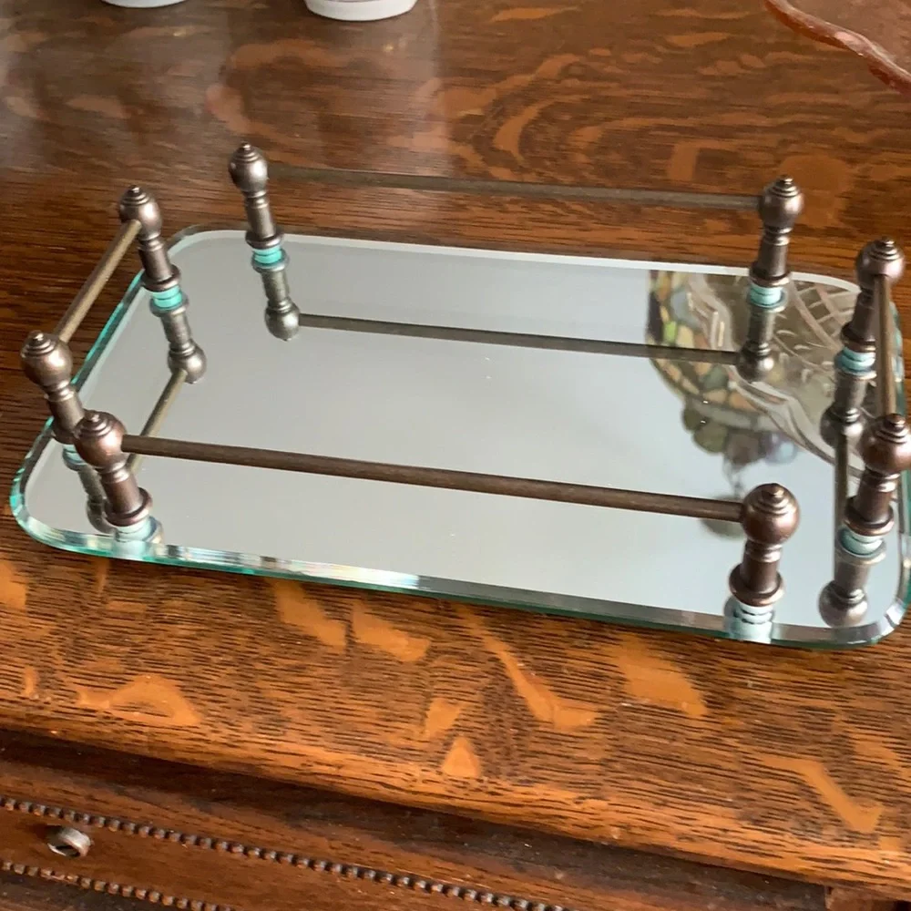 Frontgate mirror tray like new beautiful